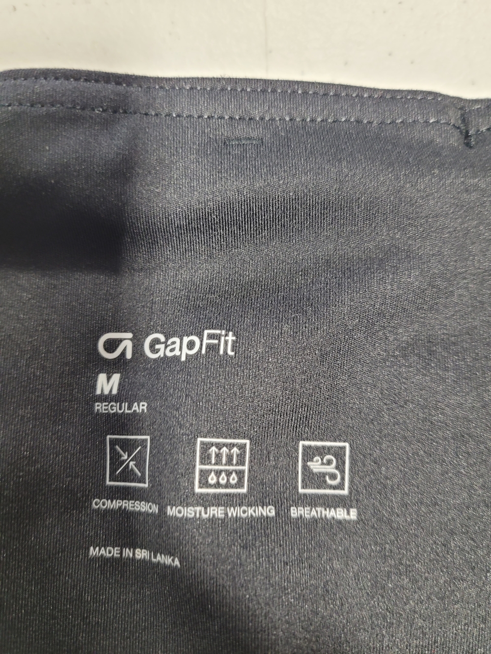 GAP Black High-Rise Bike Shorts - Picture 2 of 4